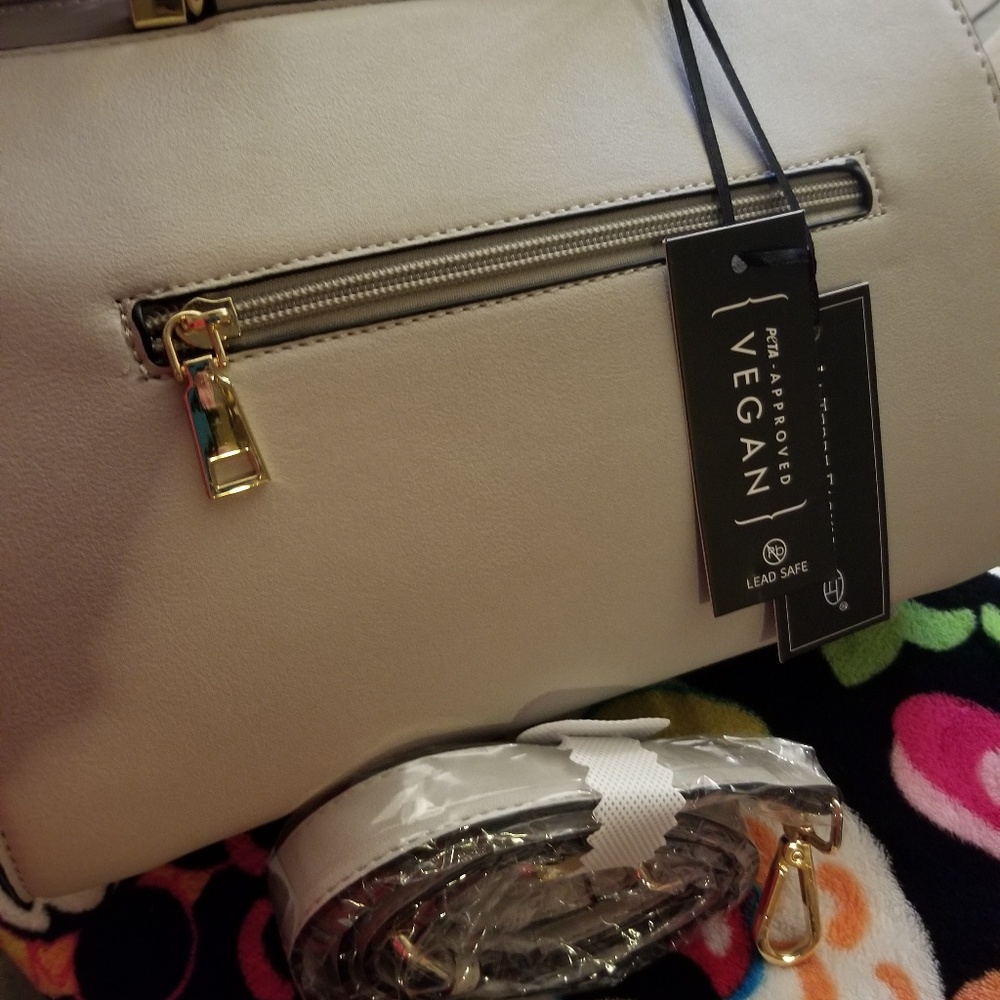 HOST PICK!!  Mouse and Music Hand Painted purse - Picture 5 of 8
